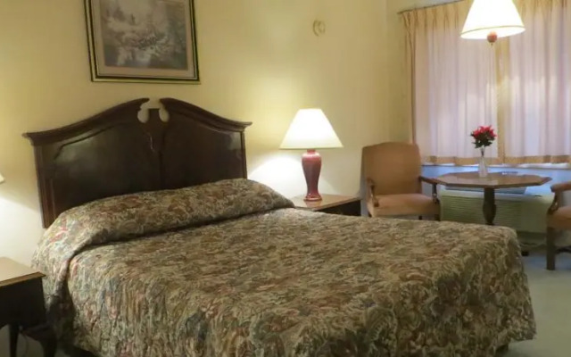 Churchills North Country Lodge LLC