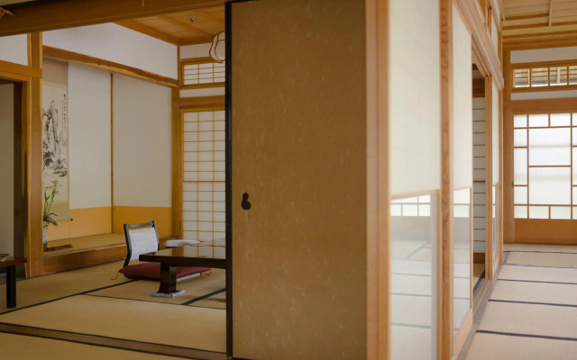 Hagi No Yado Tomoe