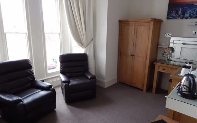 3 Norfolk Square Guest House