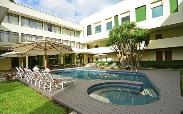 Auténtico Hotel