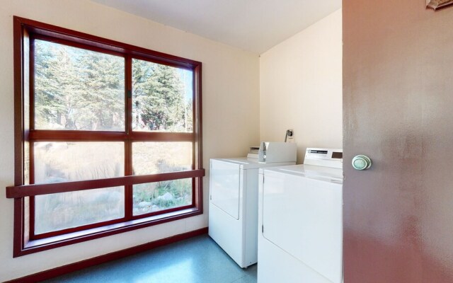 Aspen Creek #115 2 Bedroom Condo by RedAwning