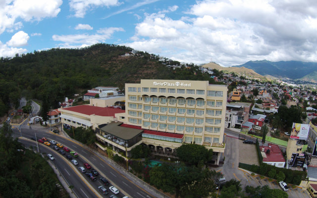 Hotel Fortin Plaza