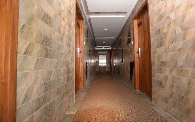 Hotel Grand Elegance