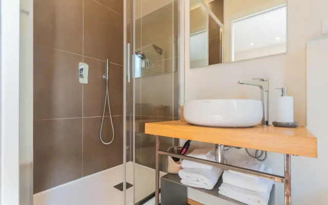 MT Studio by Rent All Como