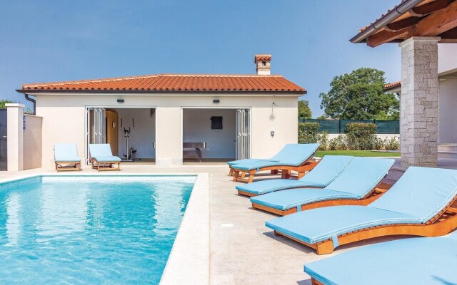 Beautiful Home in Vodnjan With Sauna, Wifi and 4 Bedrooms