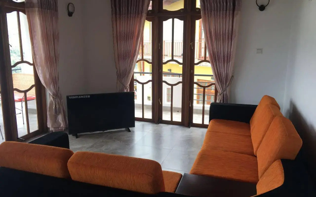 Kandyan Bluestar Villa