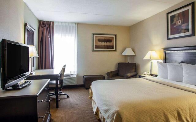 Quality Inn Aurora - Naperville Area