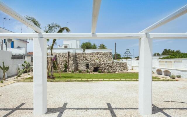 Trullo e appartamenti al mare