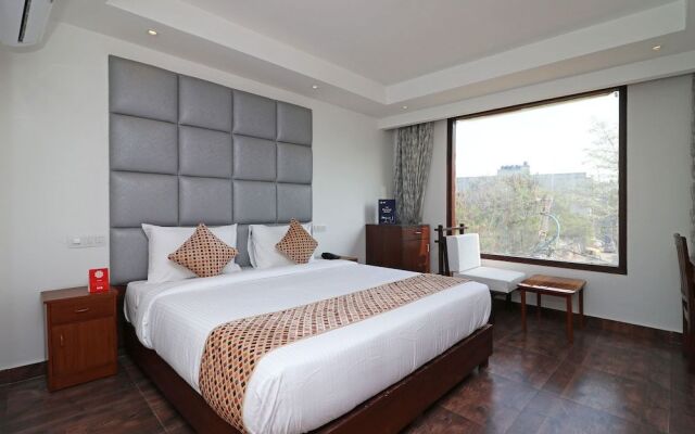 OYO 10327 The K Hotel