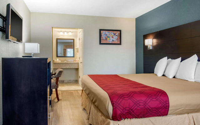 Econo Lodge Freeport - Brunswick Area