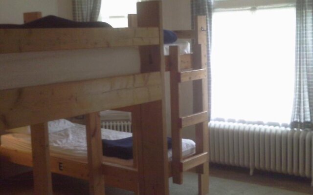 Hi-Downing International Hostel