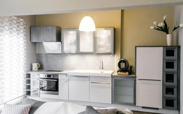 B12 new & modern seafront apartment