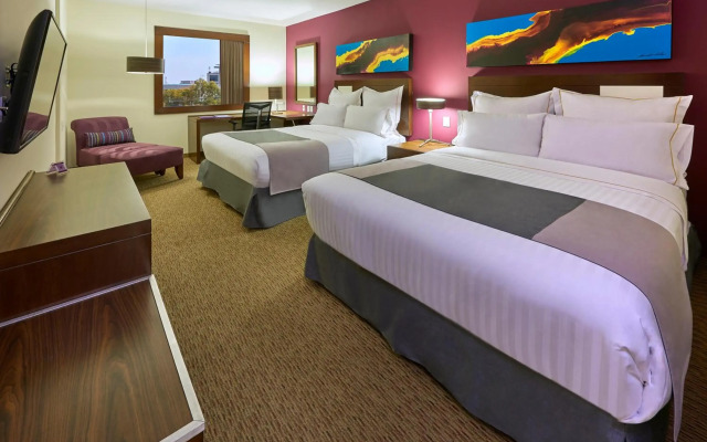 Holiday Inn Guadalajara Patria Universidad by IHG