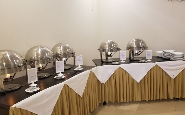 Zifan Hotel & Suites