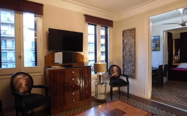 Apartamentos Aragó 345