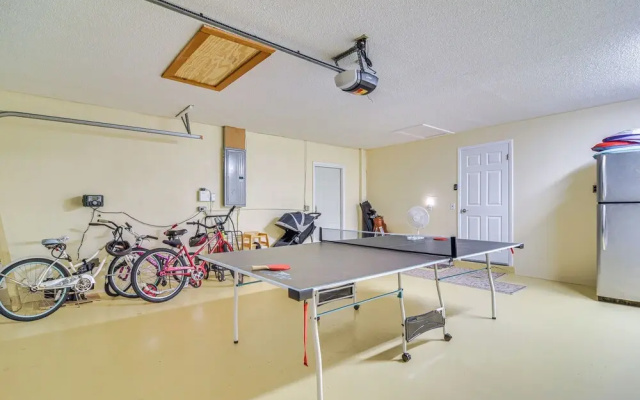 3 Mi to Beach: Prime Largo Home w/ Pool!