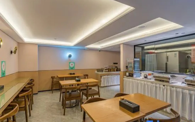 Kaier Hotel (Huizhou Pingtan Airport Branch)