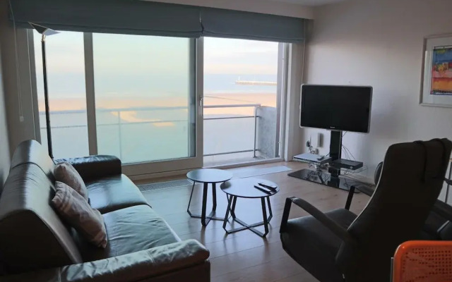 Apartment in Nieuwpoort With Sea Views