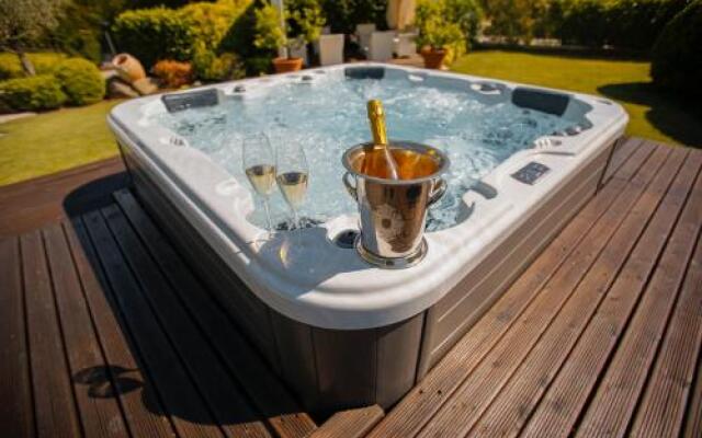 Wine Resort Casino di Caccia