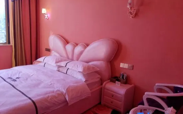 Lanmeng Theme Hotel – Guest Rooms – Lincang