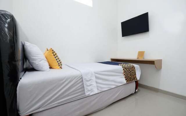 Arta Residence by OYO Rooms