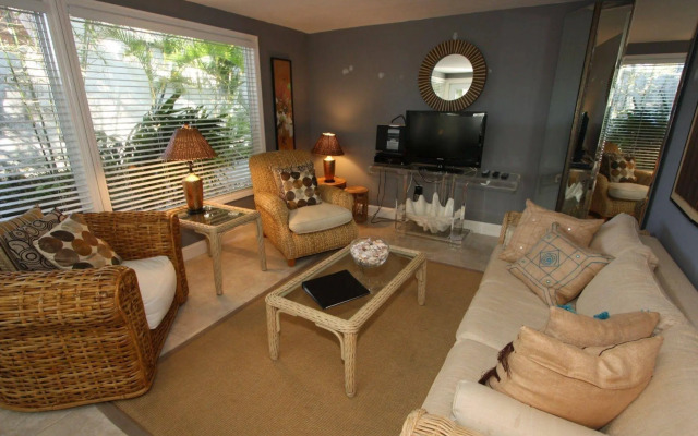 Siesta Gardens by RVA