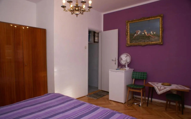 Double Room Jelsa 4041b