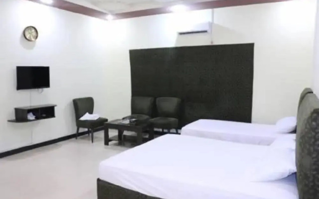 Hotel Four Season Inn