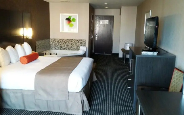 Best Western PLUS Rama Inn