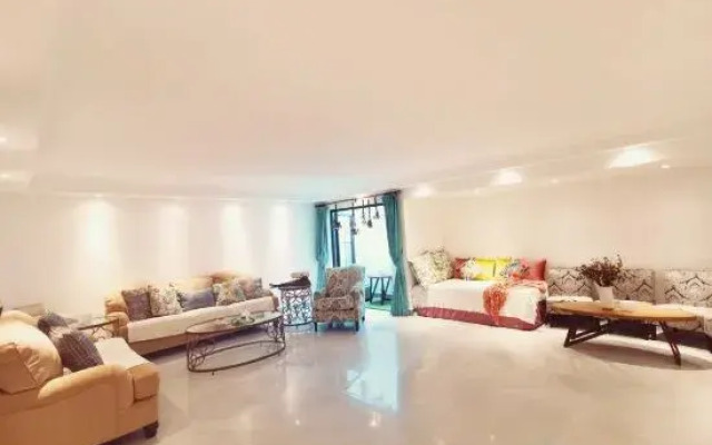 Xiaoyin Qichi Art Hostel