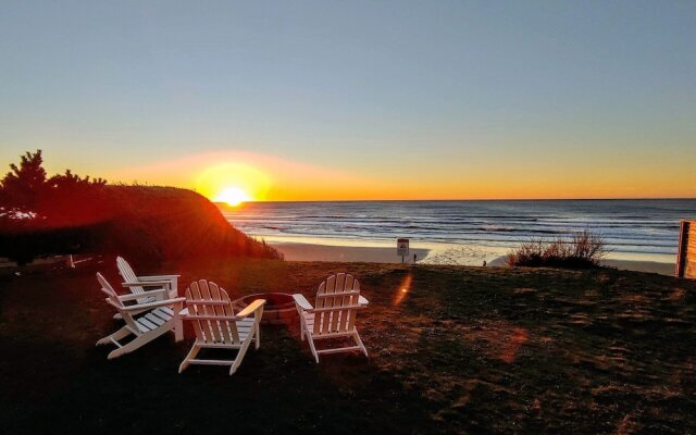 On the Beachfront Vacation Rentals