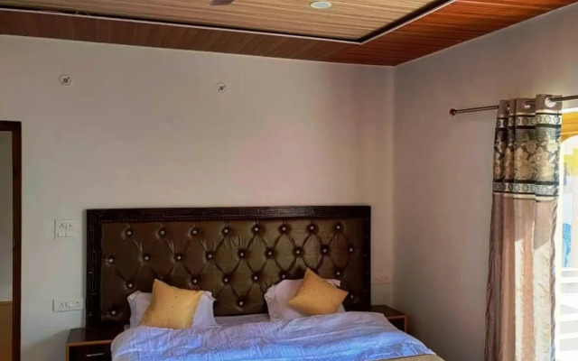 Hotel Nubra Delight and Camps