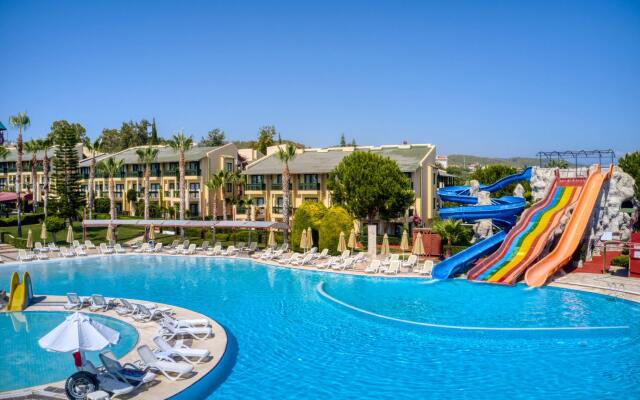 Oz Hotels İncekum Beach Resort