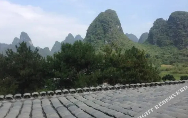 Xiaozhen Fengqing Inn