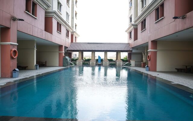 Comfort 2Br At Mediterania Gajah Mada Apartment