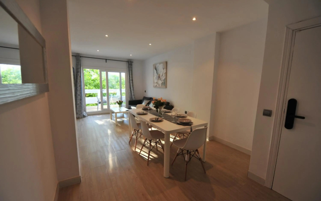 Diseño Terraza dos baños Parking