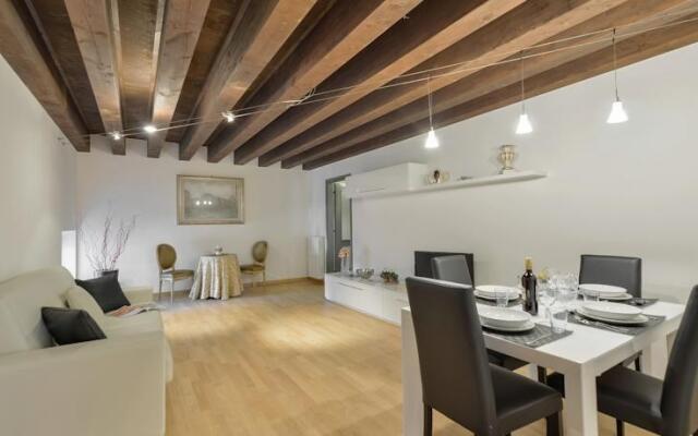 Macbeth Halldis Apartment