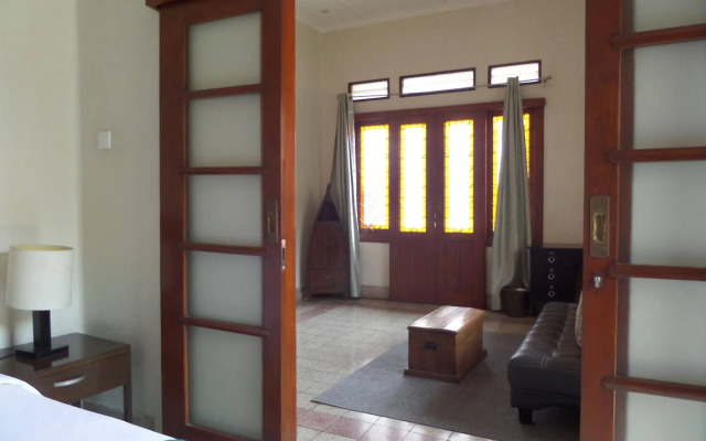 Merbabu Guest House