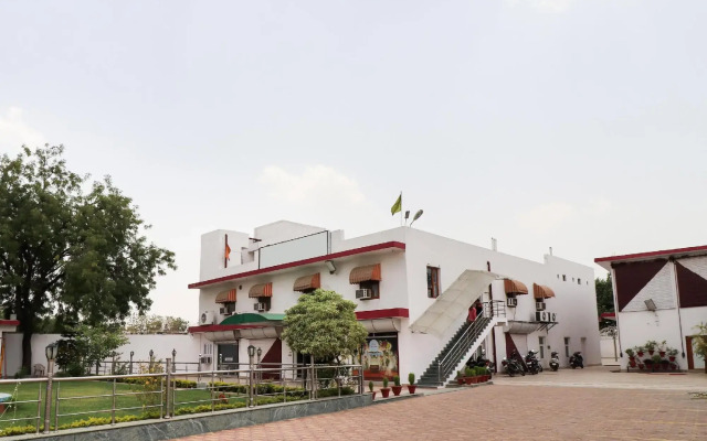 Resova Club & Resort by OYO Rooms