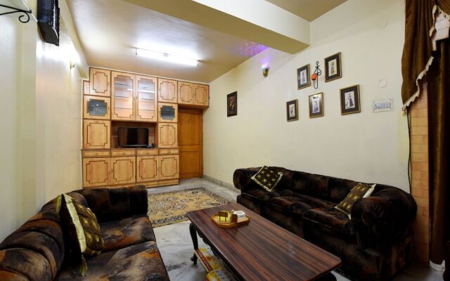 Oyo Home 14045 Peaceful 3Bhk