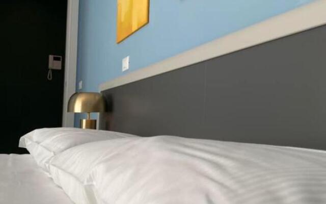 DIZETA Suite and Apartment