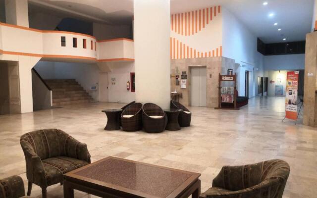 Near old city,Nimman,night Bazaar swimming pool apartment 25