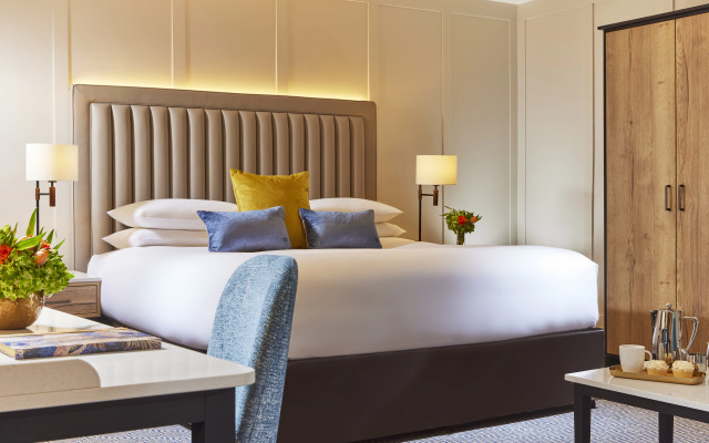 Westport Coast Hotel