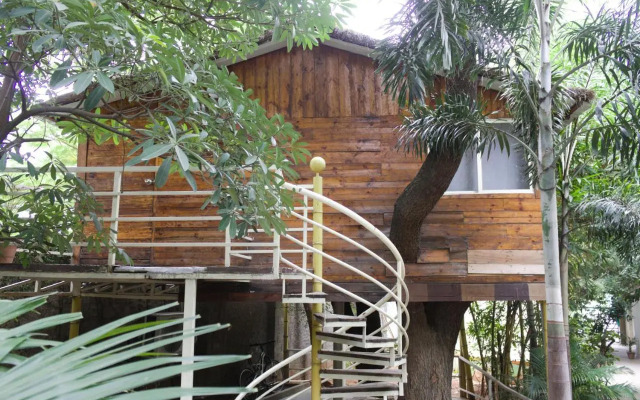 Mrugavani Resort and Spa