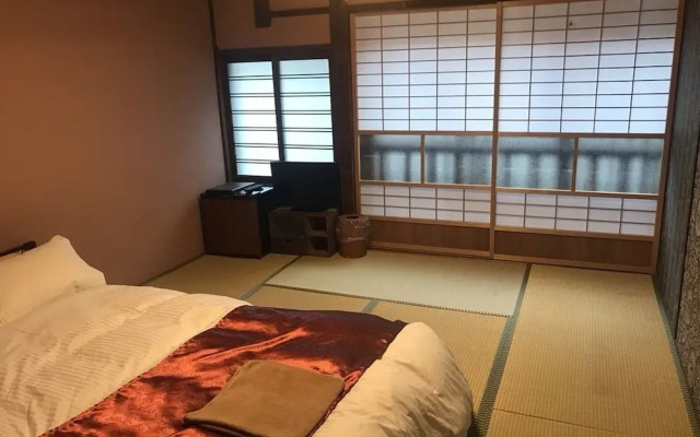 Guest House LAMP Iki - Hostel