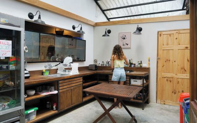 Believe Surf & Yoga Lodge Santa Teresa - Hostel