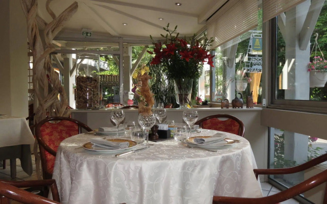 Hôtel Restaurant Chez Nous