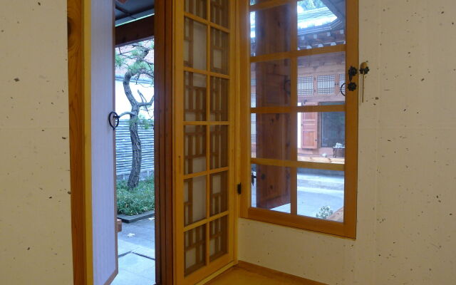 Xiwoo Hanok Guesthouse