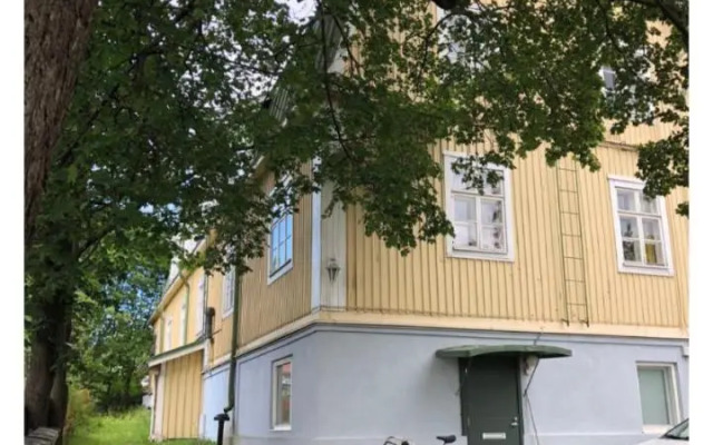 Puutaloyksiö 1 km Turun rautatieasemalta