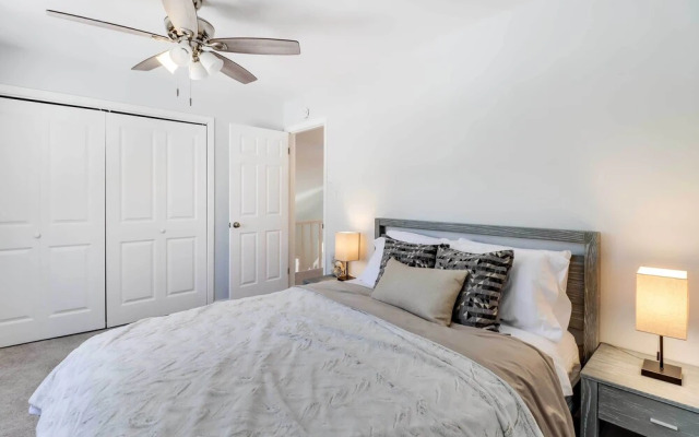 Modern Tobyhanna Home Near Lake Carobeth!